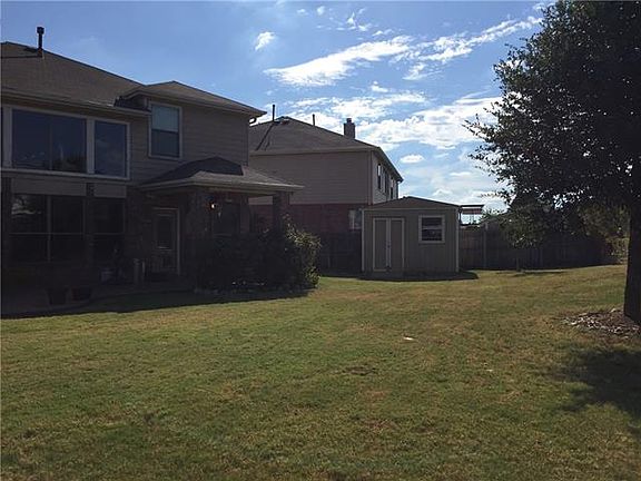 4th image of 1437 Pepperidge Ln