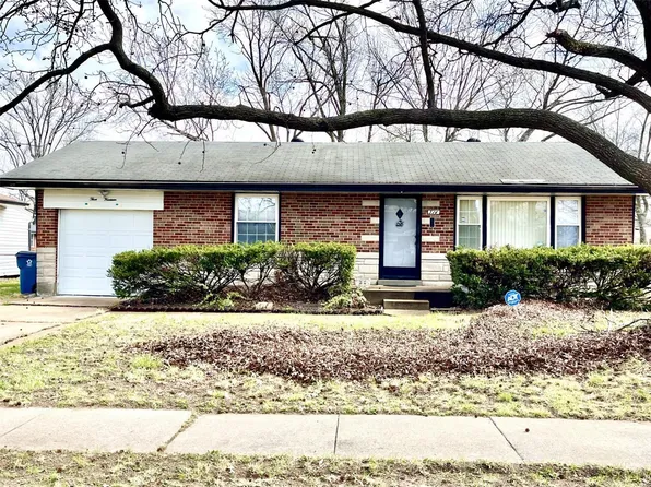 314 Royce Dr, Saint Louis, MO 63135