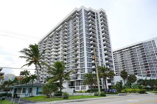 525 N Ocean Blvd #1025 Photo 1