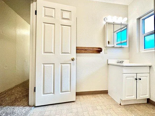 1501 W 3rd St #4 — Photo 12