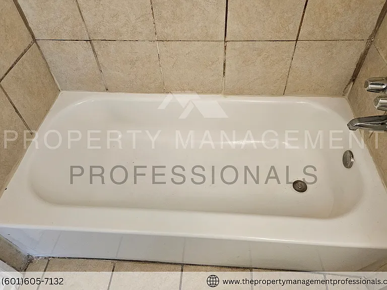 1732 Brookhollow Cir — Photo 22