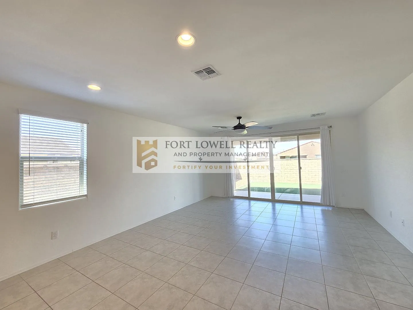 Modern 3 Bed / 2 Bath Home with Open Floor Plan & Community Pool — Photo 3