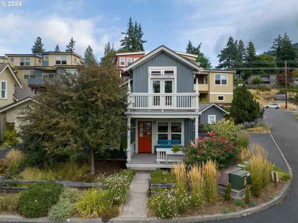 520 SE Wyers St, White Salmon, WA 98672