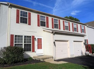 240 Richards Dr, Delaware, OH 43015
