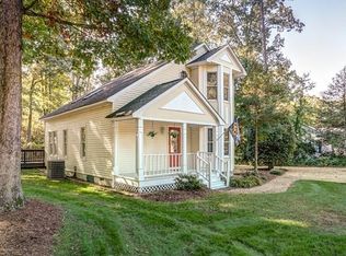 240 Walnut Rd, Kilmarnock, VA 22482