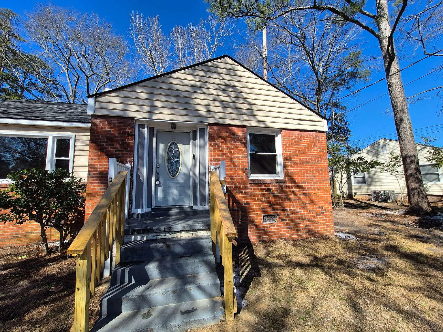 3 bed, 2.0 bath, 1585 sqft, $1,500 — Photo 2