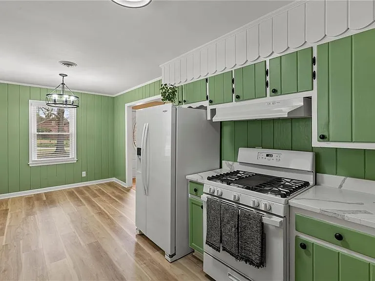 628 S Evelyn Pl NW — Photo 8