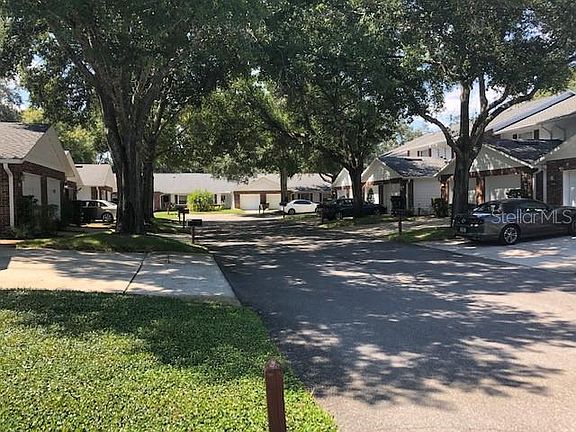 3rd image of 5171 Lazy Oaks Dr #5171