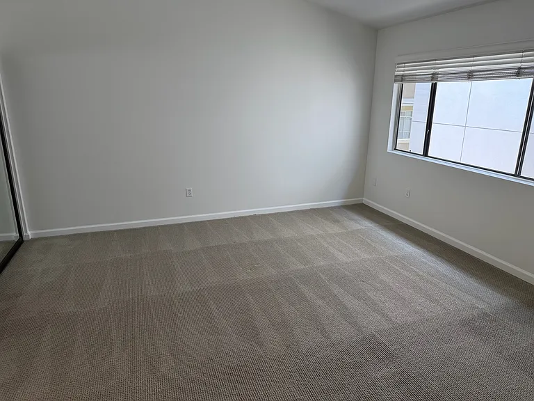 1830 Colby Ave #7 — Photo 12