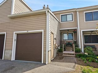 22 Park Dr, Mount Kisco, NY 10549
