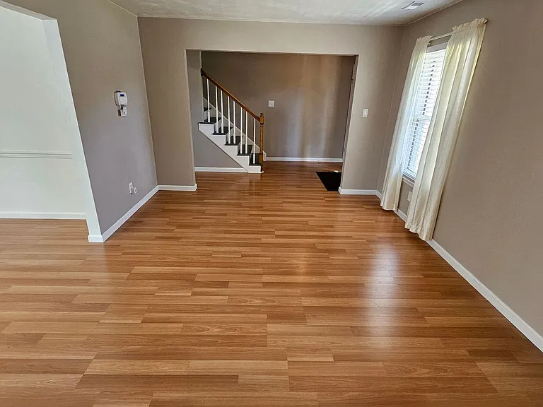1605 Sinking Creek Dr — Photo 6