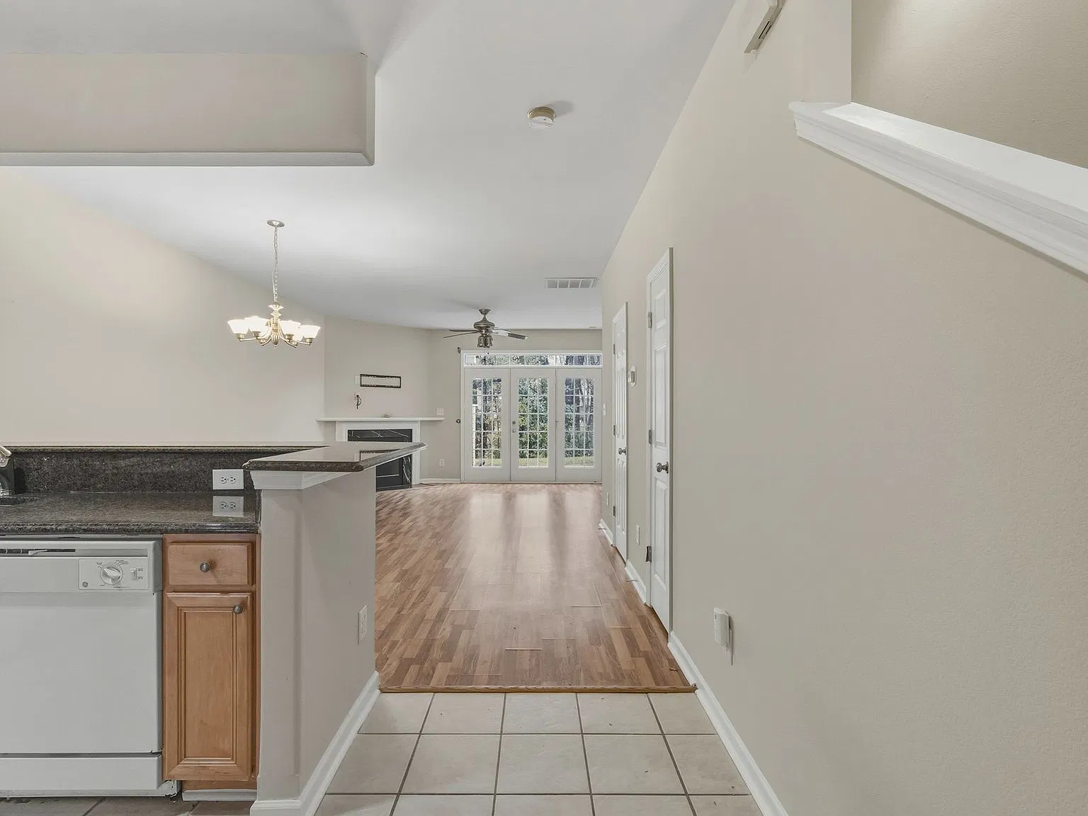 2 bed, 2.5 bath, 1167 sqft, $1,895 — Photo 4