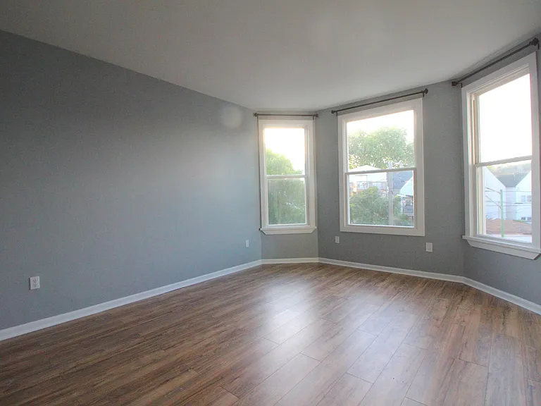 2927 N Lawndale Ave #1 — Photo 1