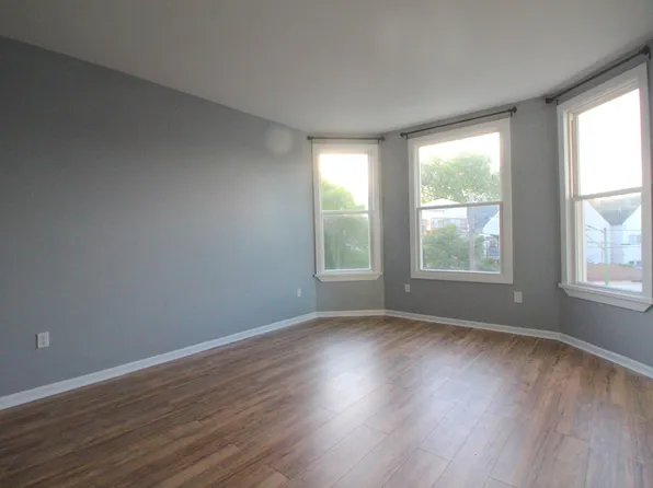 2927 N Lawndale Ave APT 1, Chicago, IL 60618