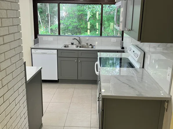 119 Orange Ave, Edgewater, FL 32132