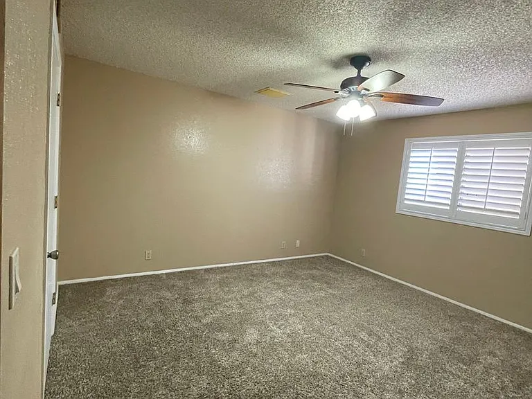 2990 Yuma Dr — Photo 29