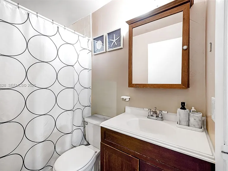 301 SW 86th Ave #101 — Photo 12