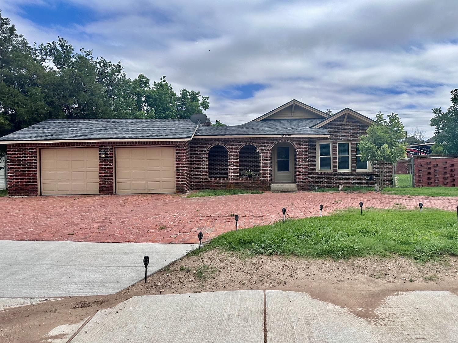 815 W Missouri St, Floydada, TX 79235 Zillow