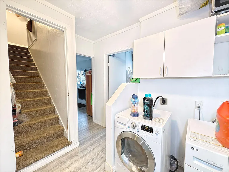 7931 Scanlock St — Photo 17