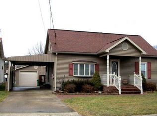 2805 13th Ave, Vienna, WV 26105