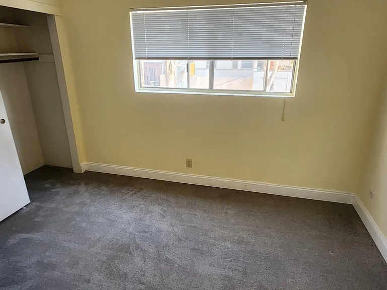 1831 H St #4 — Photo 2