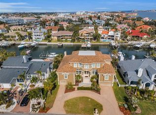 119 8th St E, Tierra Verde, FL 33715