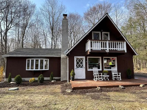 22 Timbertop Trl, Newfoundland, PA 18445