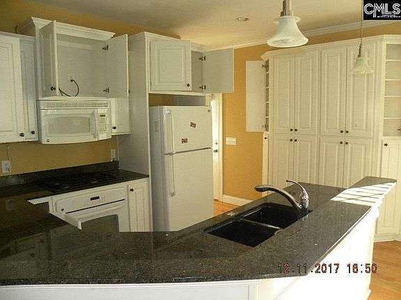 4th image of 224 Spartan Dr