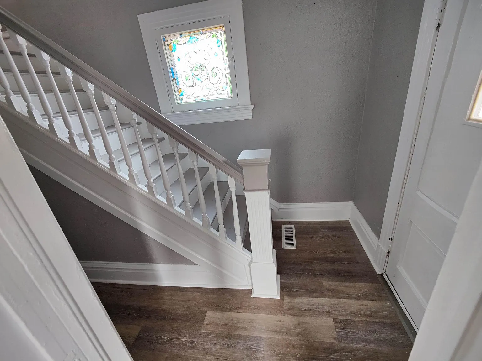 2 bed, 1050 sqft, $1,250 — Photo 3