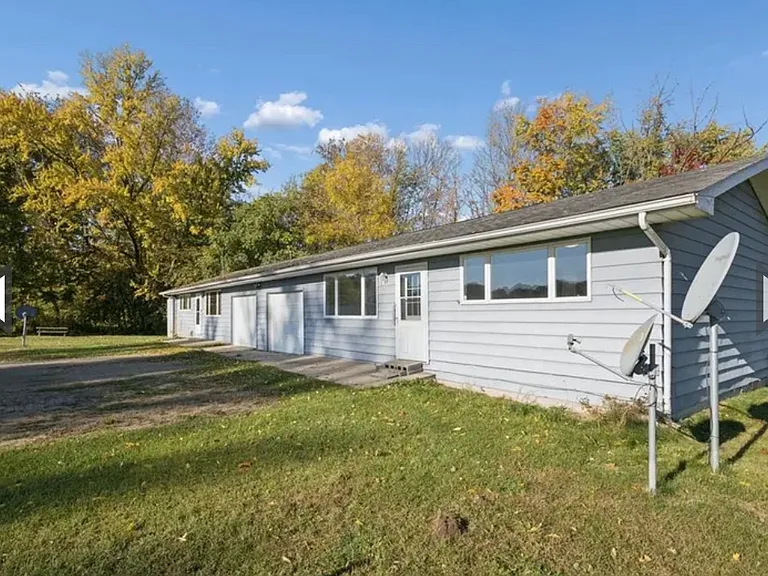 50663 W Red Arrow Hwy — Photo 2