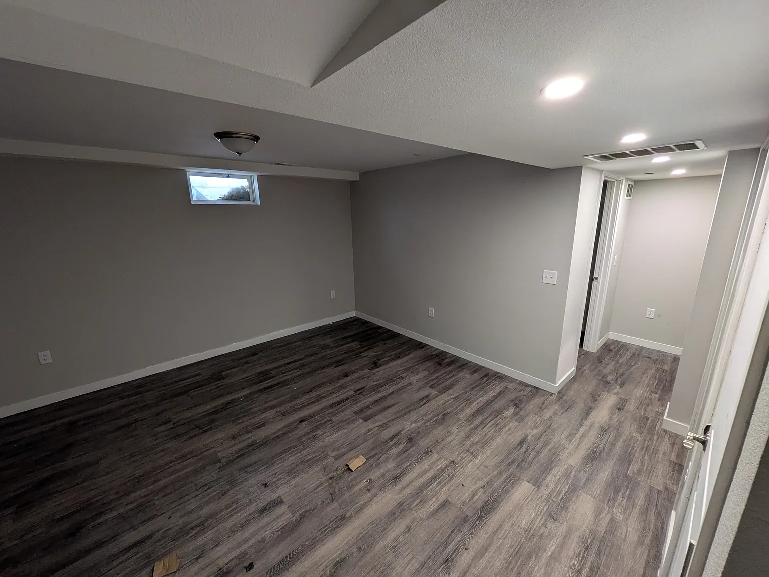 75 South 18th Avenue - B — Photo 2