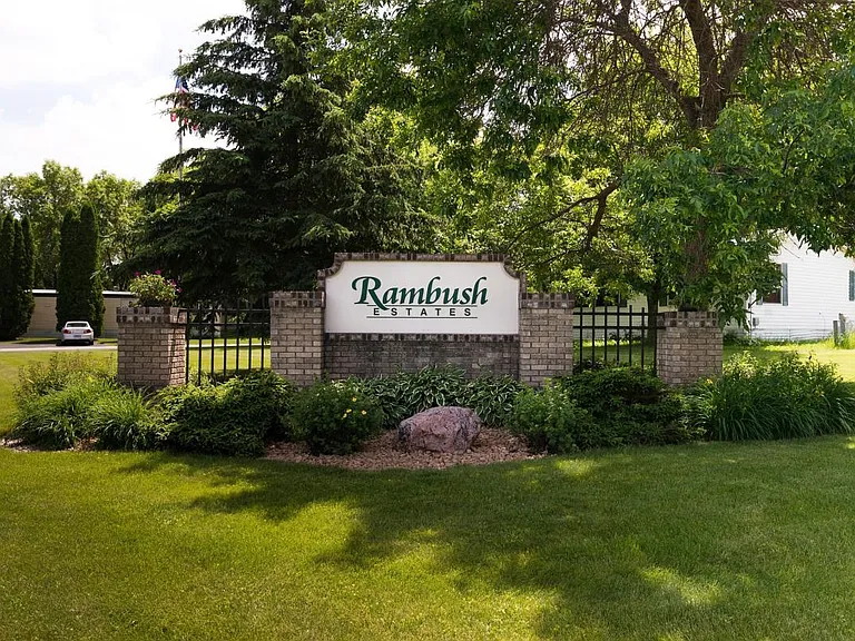 Rambush Estates — Photo 10