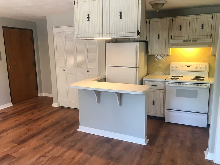 255 Medford St #6 — Photo 5