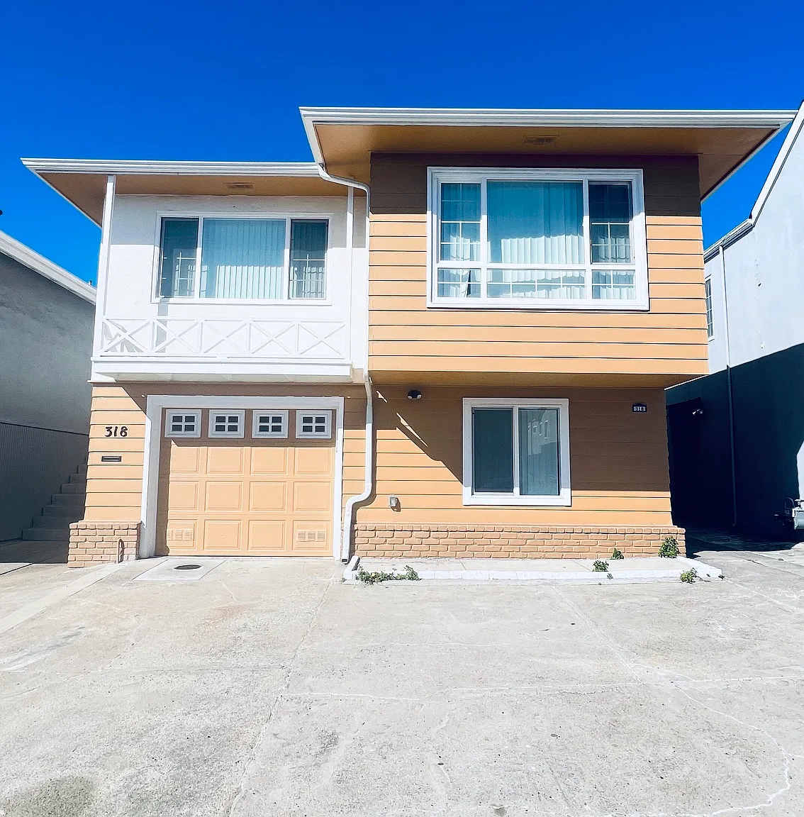 3 bed, 785 sqft, $4,500 — Photo 2