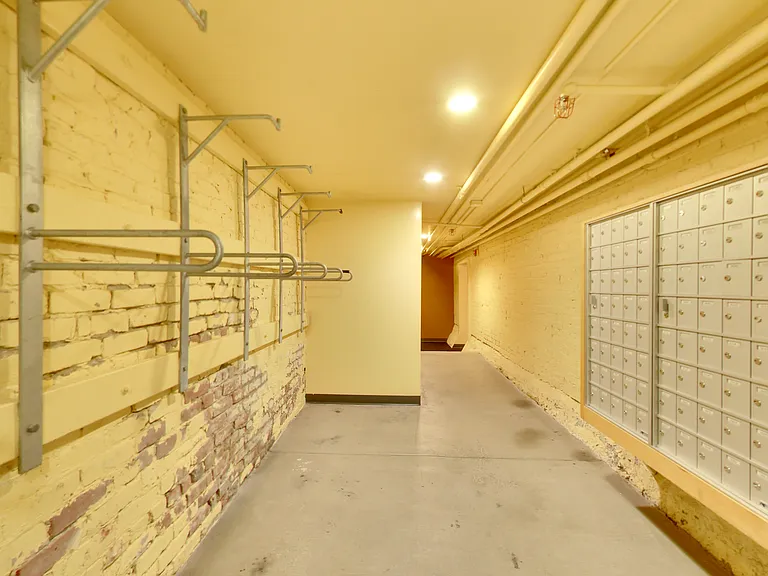 Columbus Residence — Photo 19
