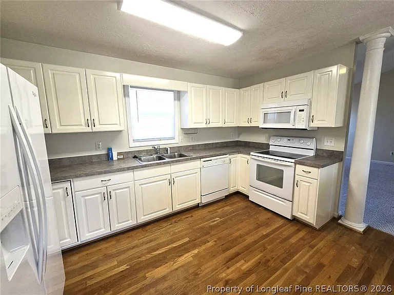 359 Arlington Dr — Photo 11