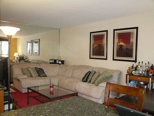 2nd image of 101 Old Mamaroneck Rd APT 1A2