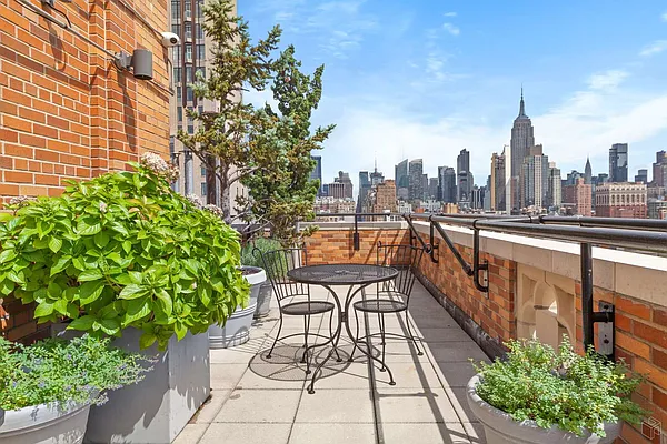 Sold by Halstead Real Estate | media 5