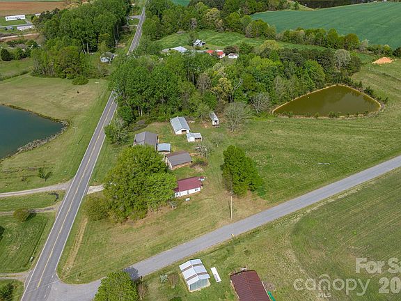 3rd image of 7440 W State Highway 27