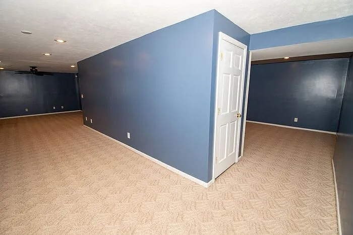 53620 Springfield Ct — Photo 32