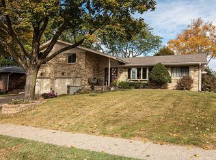 3115 Spring Valley Rd, Dubuque, IA 52001