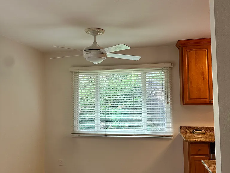 16 Thomas Ct #16 — Photo 15