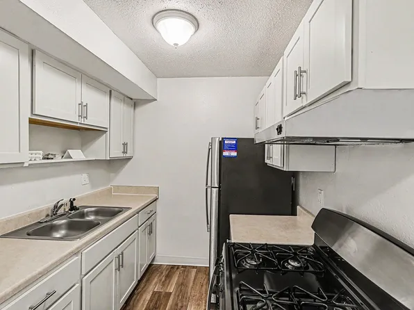 Waverly Park Apartments
