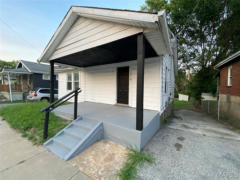 2nd image of 3816 N Hanley Rd