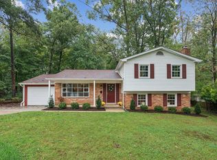 7513 Dolce Dr, Annandale, VA 22003