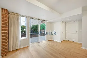 124 Bellevue Ave E #206 — Photo 7