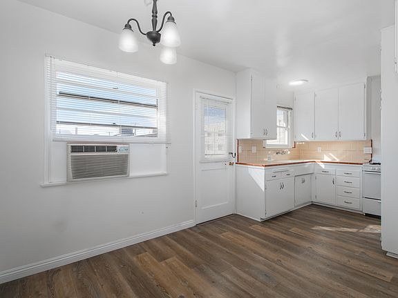 Dining Area & Kitchen Space