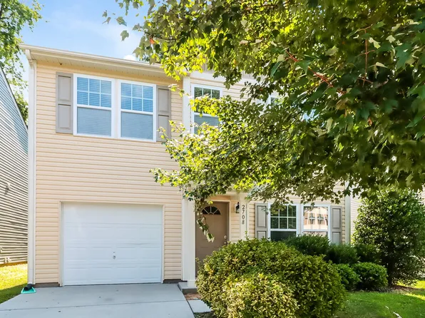 2708 Bramble Ridge Ct, Charlotte, NC 28215
