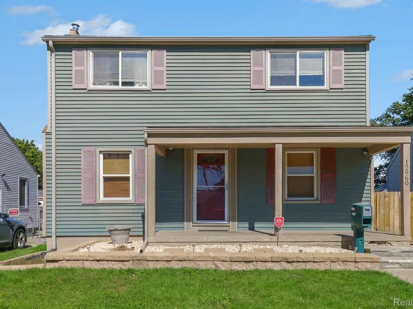 12960 Walnut St, Southgate, MI 48195