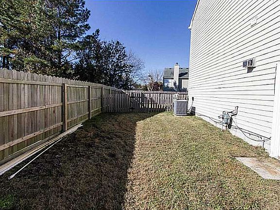 3rd image of 2537 Buyrn Cir